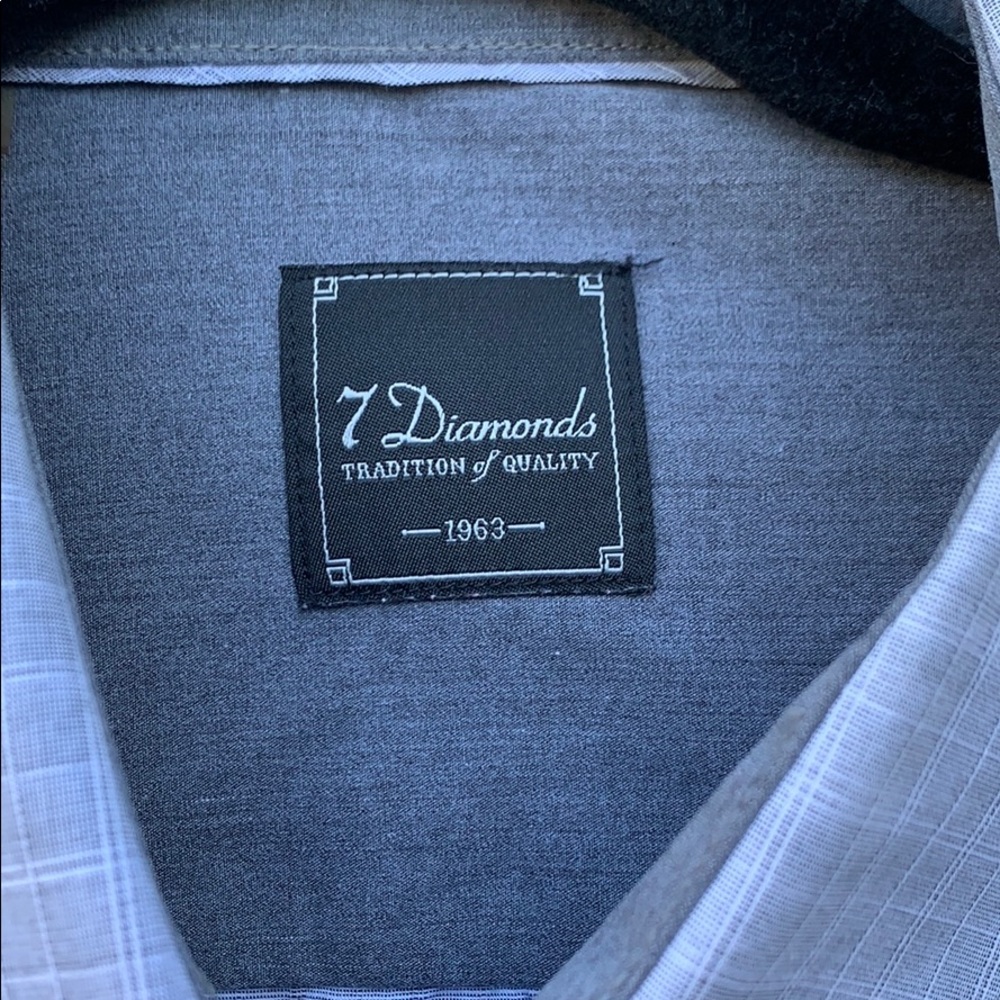 7 Diamonds men’s dress shirt